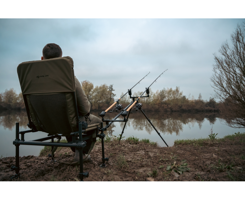 KORUM KORUM Supa Lite Stretch Feeder Chair S23 - Parkfield Angling Centre