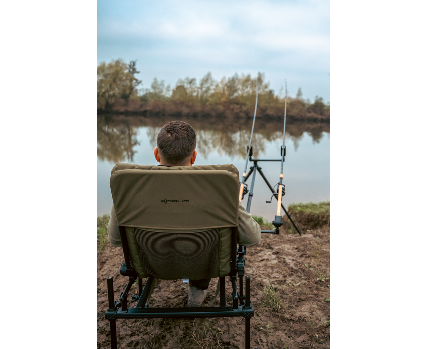 KORUM KORUM Supa Lite Stretch Feeder Chair S23 - Parkfield Angling Centre