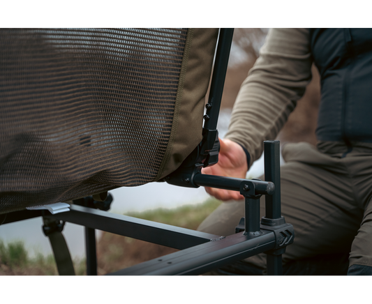 KORUM KORUM Supa Lite Stretch Feeder Chair S23 - Parkfield Angling Centre