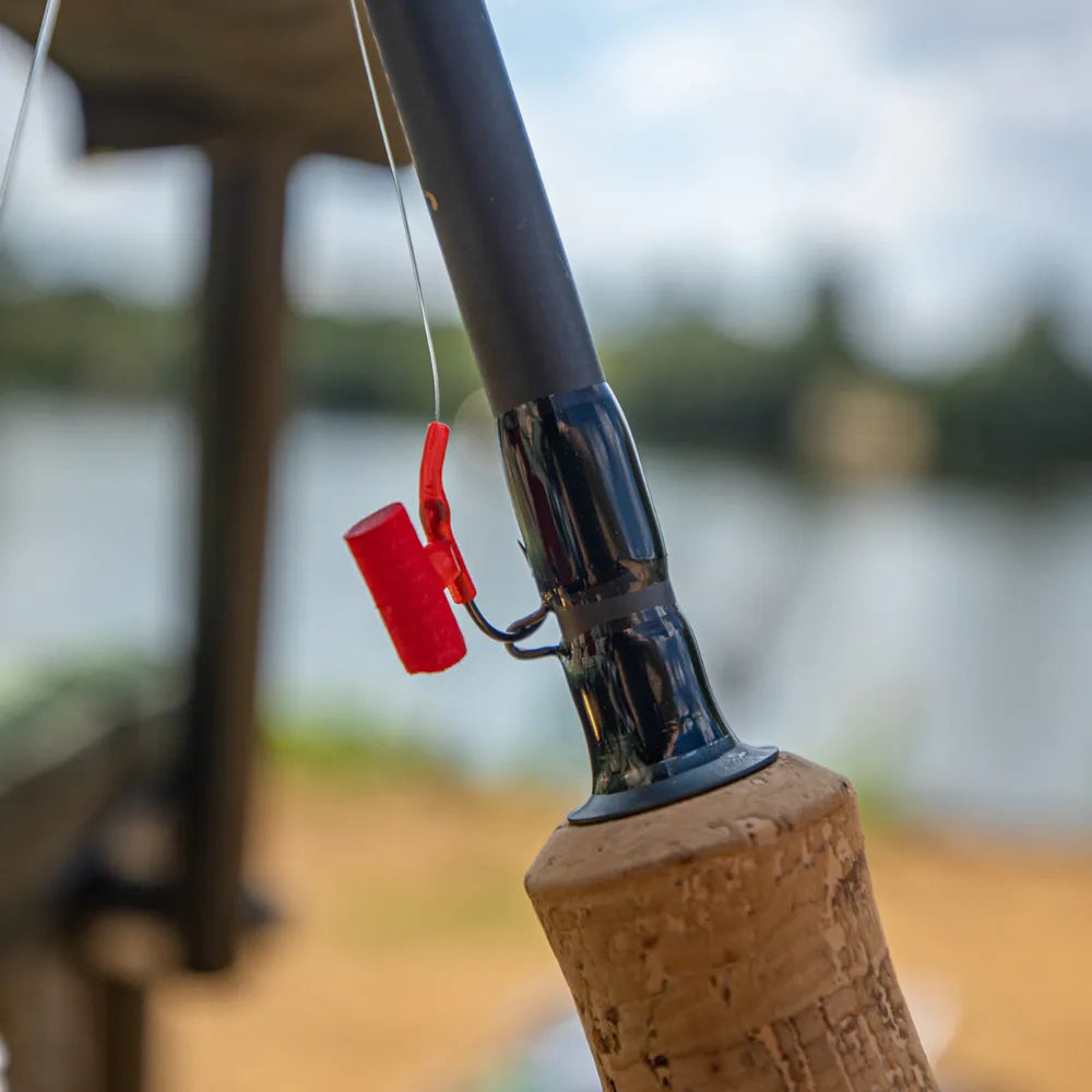 NASH NASH Zig Screws Red - Parkfield Angling Centre