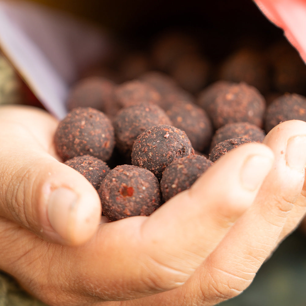 OMC OMC Paella Stabilised Boilie 10mm 1kg - Parkfield Angling Centre