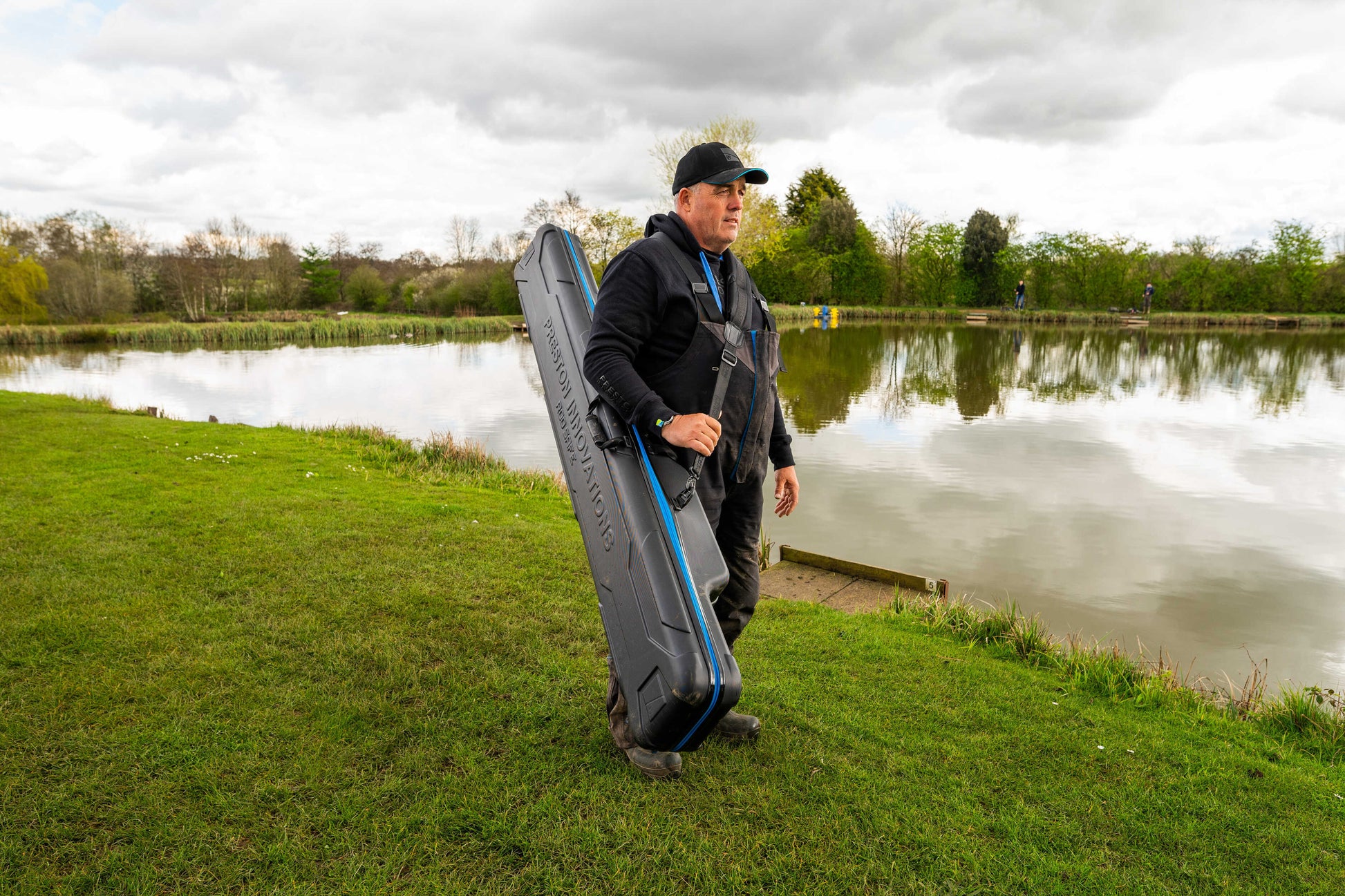 PRESTON PRESTON Hardcase Rod Safe  - Parkfield Angling Centre