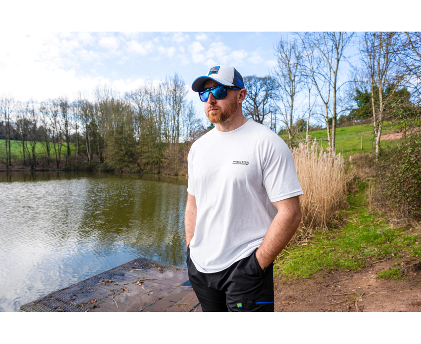 PRESTON PRESTON White Reflect T-Shirt - Parkfield Angling Centre