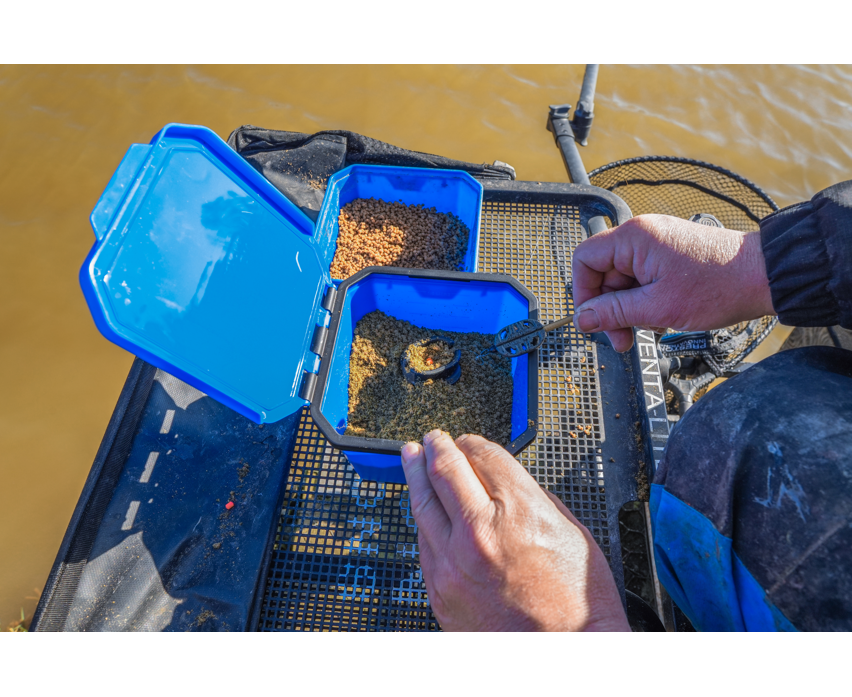 PRESTON PRESTON 3 Pint Flip Lid Bait Tub - Parkfield Angling Centre
