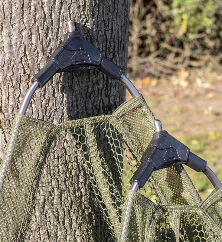KORUM KORUM Folding Triangle Net  - Parkfield Angling Centre