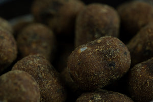 Sticky Baits Sticky Baits Bloodworm Dumbells 160g Pot  - Parkfield Angling Centre