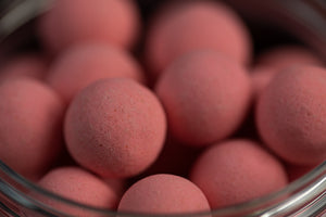 STICKY BAITS STICKY BAITS The Krill Pink Ones Wafters 16mm 130g Pot  - Parkfield Angling Centre